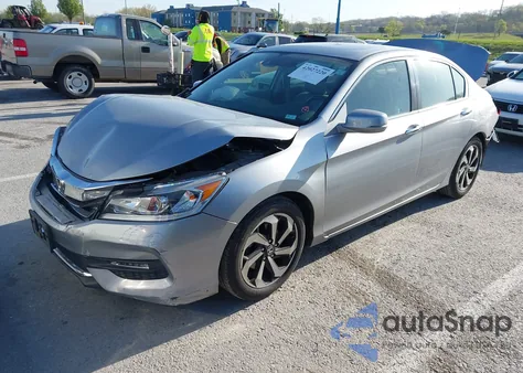 2017 Honda Accord Ex-L z USA, uszkodzony, nr VIN 1HGCR2F98HA073936